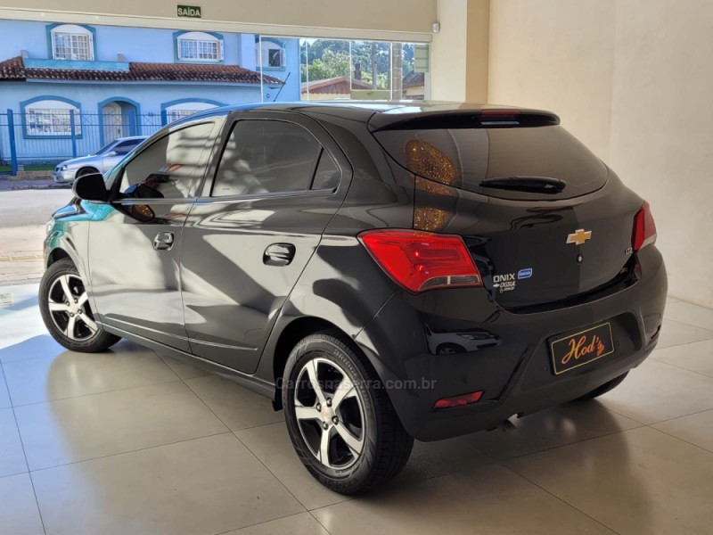 ONIX 1.4 MPFI LTZ 8V FLEX 4P AUTOMÁTICO - 2018 - CANELA