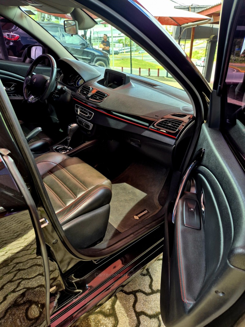 FLUENCE 2.0 GT LINE 16V FLEX 4P AUTOMÁTICO - 2016 - FARROUPILHA