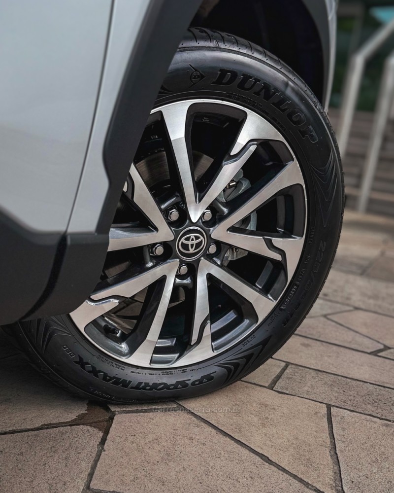 COROLLA 2.0 CROSS XRE 16V FLEX 4P AUTOMÁTICO - 2023 - NOVO HAMBURGO