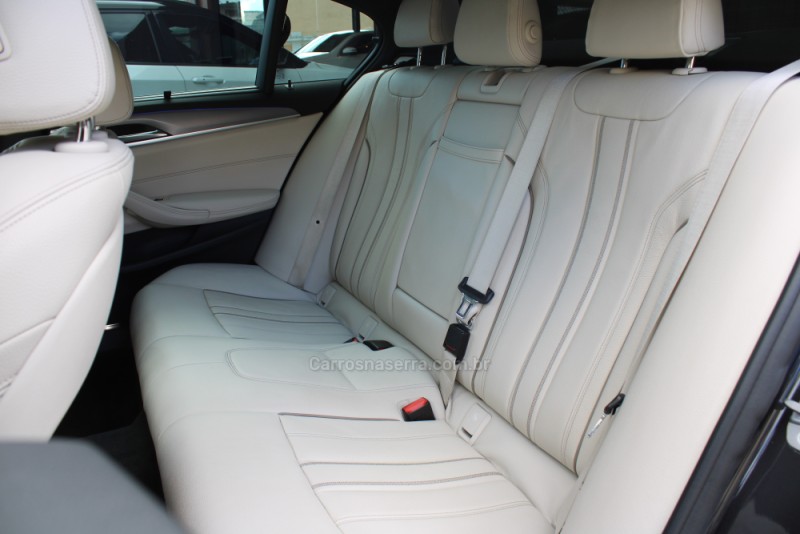 530I 2.0 M SPORT 16V TURBO GASOLINA 4P AUTOMÁTICO - 2018 - CAXIAS DO SUL