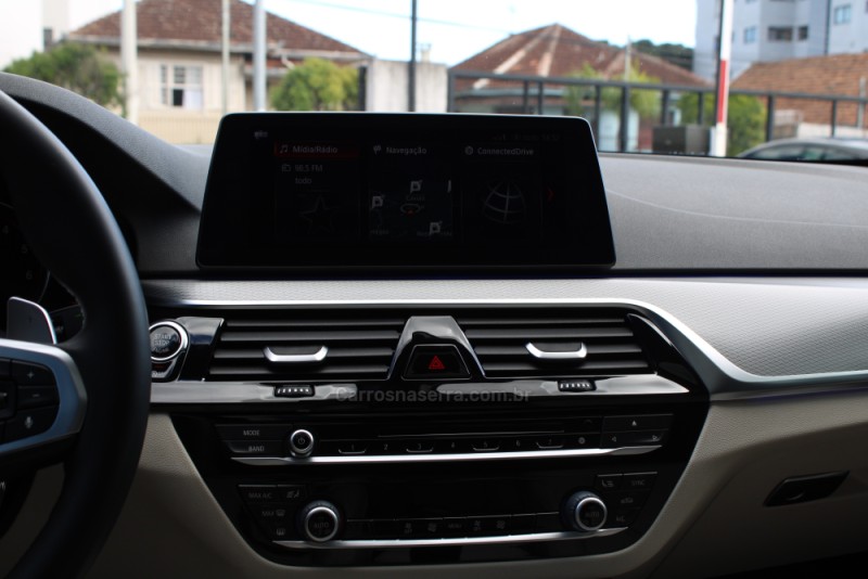 530I 2.0 M SPORT 16V TURBO GASOLINA 4P AUTOMÁTICO - 2018 - CAXIAS DO SUL