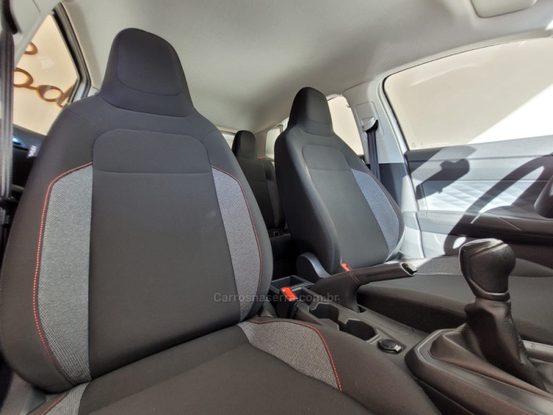 POLO 1.0 MPI TRACK 4P MANUAL - 2025 - CANELA