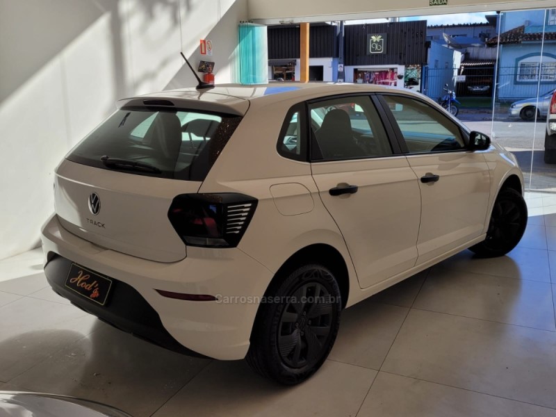 POLO 1.0 MPI TRACK 4P MANUAL - 2025 - CANELA