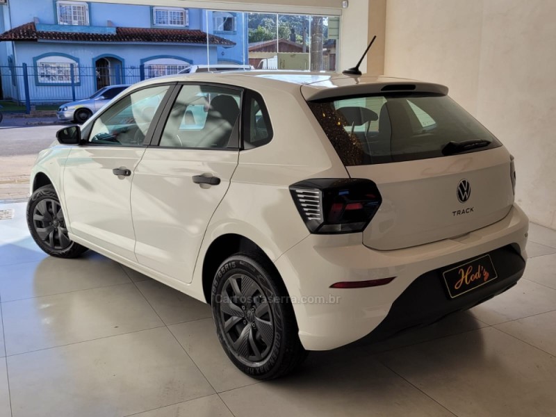 POLO 1.0 MPI TRACK 4P MANUAL - 2025 - CANELA