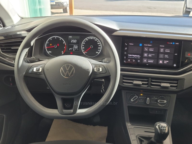 POLO 1.0 MPI TRACK 4P MANUAL - 2025 - CANELA