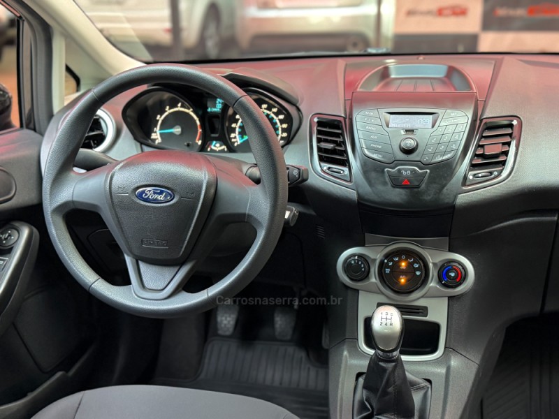 FIESTA 1.6 SE HATCH 16V FLEX 4P MANUAL - 2017 - ESTâNCIA VELHA