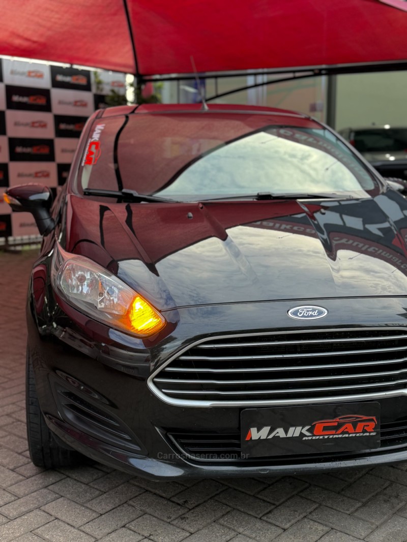 FIESTA 1.6 SE HATCH 16V FLEX 4P MANUAL - 2017 - ESTâNCIA VELHA