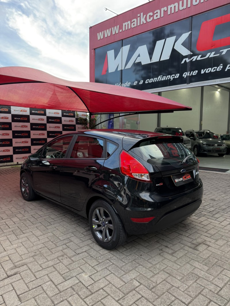 FIESTA 1.6 SE HATCH 16V FLEX 4P MANUAL - 2017 - ESTâNCIA VELHA