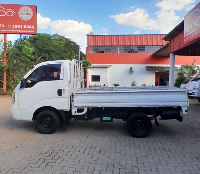 BONGO 2.5 K-2500 4X2 CS TURBO DIESEL 2P MANUAL - 2010 - ESTâNCIA VELHA