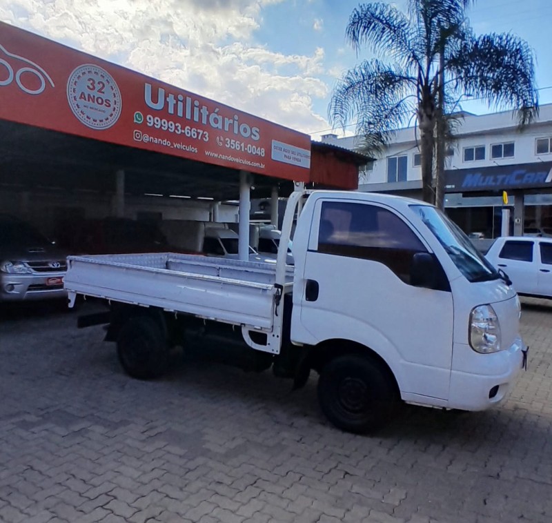 BONGO 2.5 K-2500 4X2 CS TURBO DIESEL 2P MANUAL - 2010 - ESTâNCIA VELHA