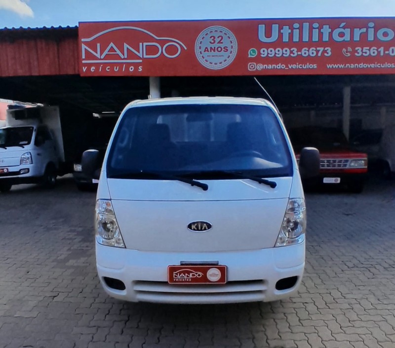 BONGO 2.5 K-2500 4X2 CS TURBO DIESEL 2P MANUAL - 2010 - ESTâNCIA VELHA