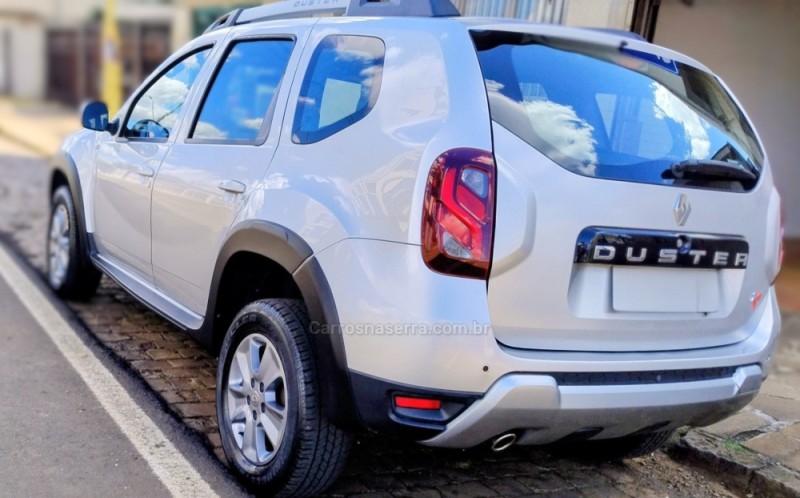 DUSTER 2.0 DYNAMIQUE 4X2 16V FLEX 4P AUTOMÁTICO - 2019 - VACARIA