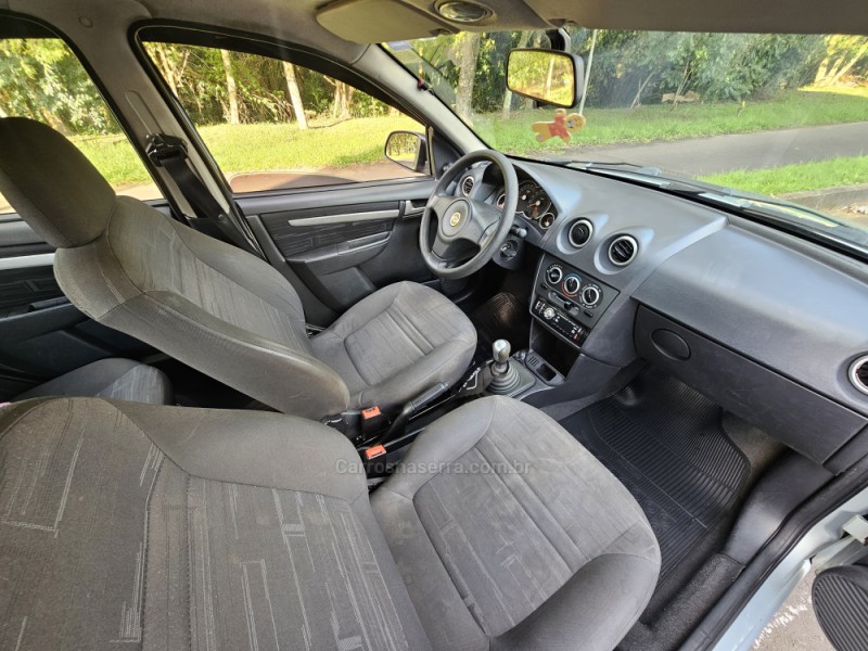 PRISMA 1.4 MPFI MAXX 8V FLEX 4P MANUAL - 2011 - CAMPO BOM