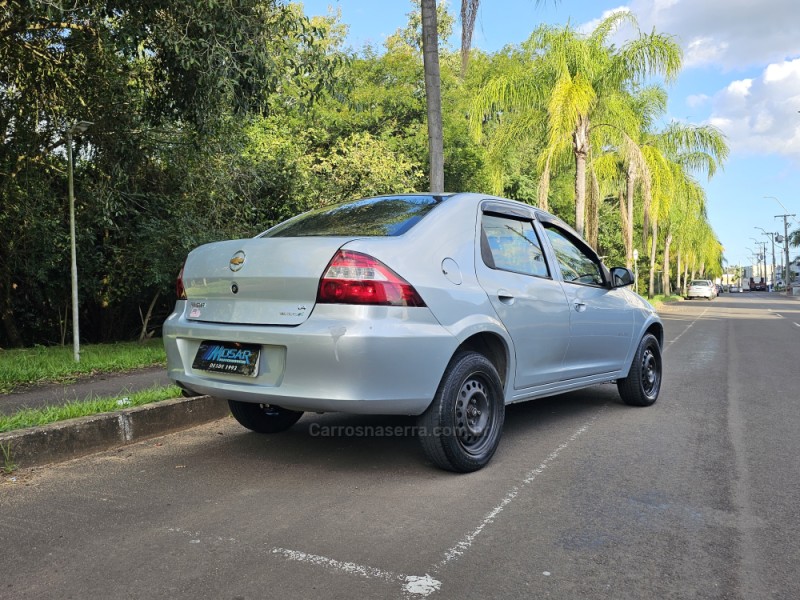 PRISMA 1.4 MPFI MAXX 8V FLEX 4P MANUAL - 2011 - CAMPO BOM