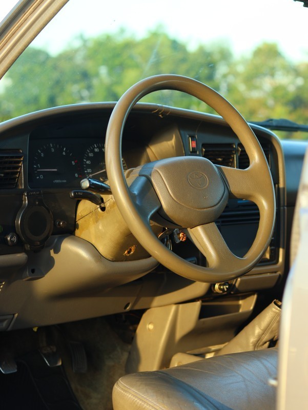 HILUX 2.8 SR5 4X4 CD 8V DIESEL 4P MANUAL - 1999 - ANTôNIO PRADO