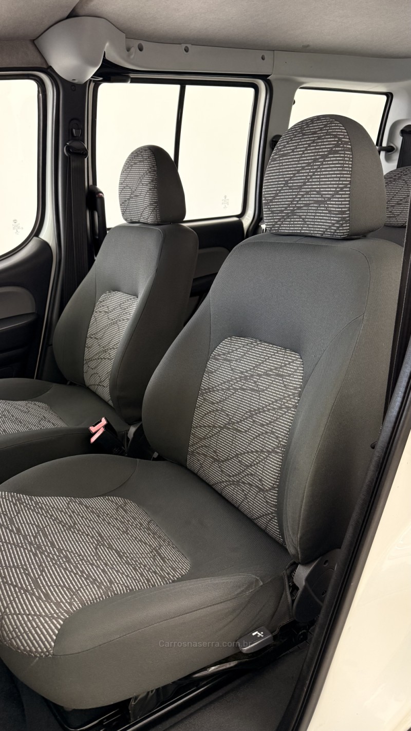 DOBLÓ 1.4 MPI ATTRACTIVE 8V FLEX 4P MANUAL 7 LUGARES - 2015 - BENTO GONçALVES