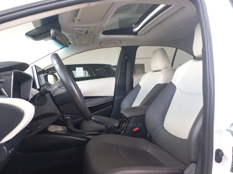 COROLLA 1.8 ALTIS PREMIUM 16V HÍBRIDO 4P AUTOMÁTICO - 2023 - TAQUARA