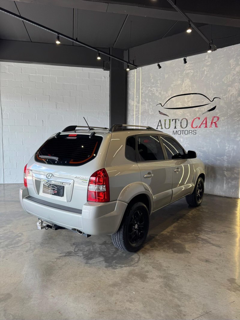 TUCSON 2.0 MPFI GLS 16V 143CV 2WD FLEX 4P AUTOMÁTICO - 2014 - CAXIAS DO SUL