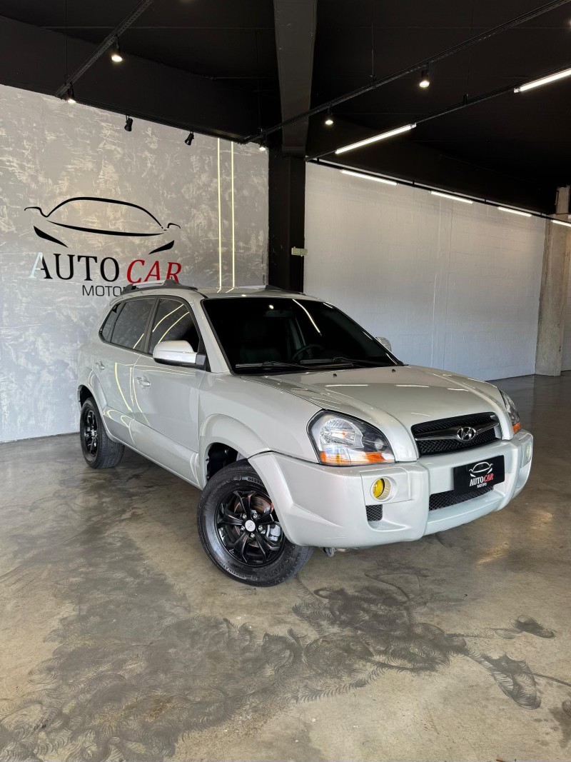tucson 2.0 mpfi gls 16v 143cv 2wd flex 4p automatico 2014 caxias do sul