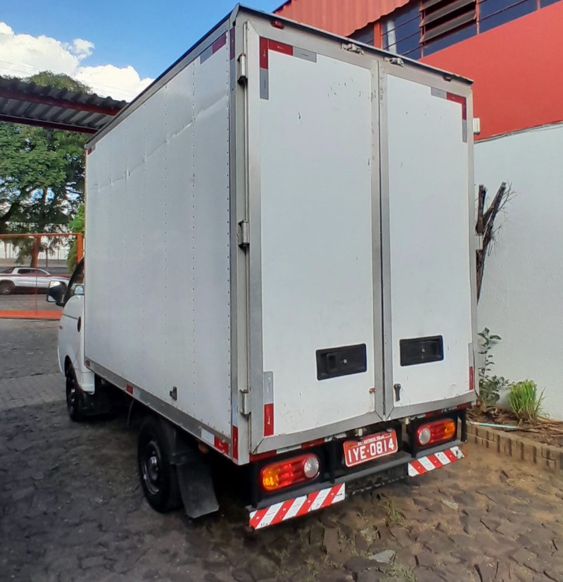 HR 2.5 4WD HDB BAU 4X4 8V TURBO INTERCOOLER DIESEL 2P MANUAL - 2018 - ESTâNCIA VELHA