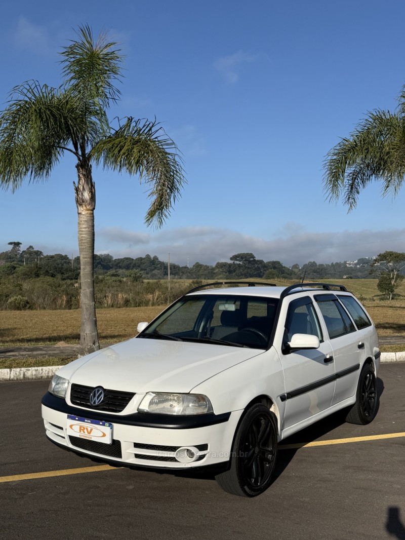 parati 1.8 mi 8v gasolina 4p manual g.iii 2003 carlos barbosa
