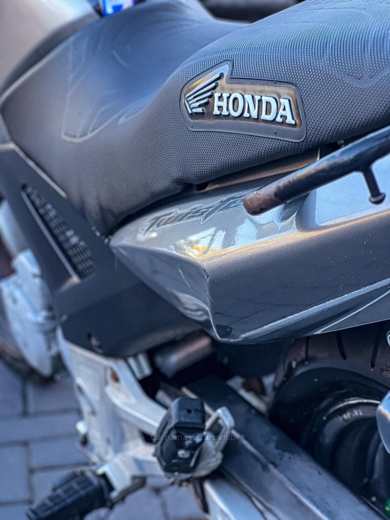 CBX 250 TWISTER  - 2008 - CANELA