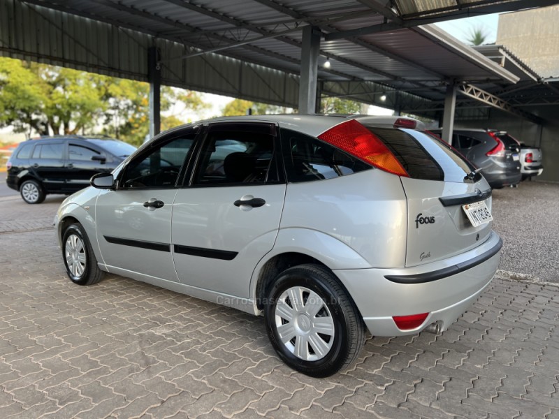 FOCUS 1.6 GL 8V GASOLINA 4P MANUAL - 2007 - BOM PRINCíPIO