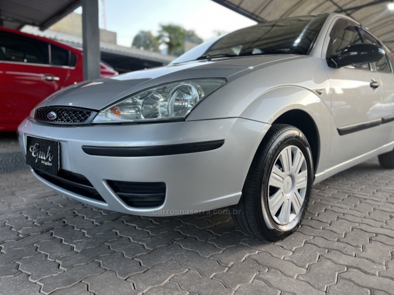FOCUS 1.6 GL 8V GASOLINA 4P MANUAL - 2007 - BOM PRINCíPIO
