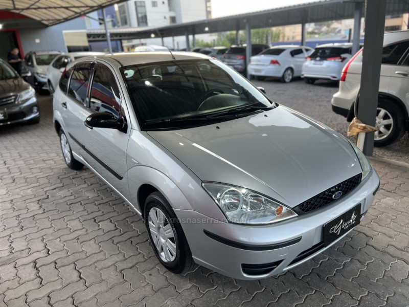 FOCUS 1.6 GL 8V GASOLINA 4P MANUAL - 2007 - BOM PRINCíPIO