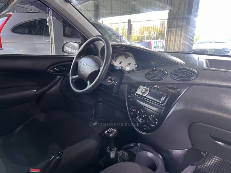 FOCUS 1.6 GL 8V GASOLINA 4P MANUAL - 2007 - BOM PRINCíPIO