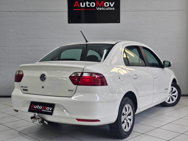 VOYAGE 1.6 MI COMFORTLINE 8V FLEX 4P MANUAL - 2015 - CAXIAS DO SUL