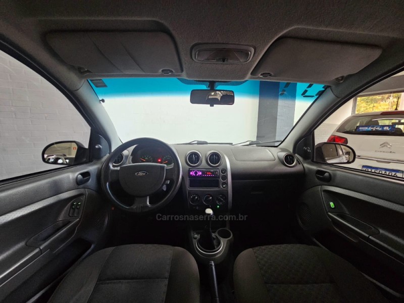 FIESTA 1.0 MPI CLASS 8V FLEX 4P MANUAL - 2006 - CAXIAS DO SUL