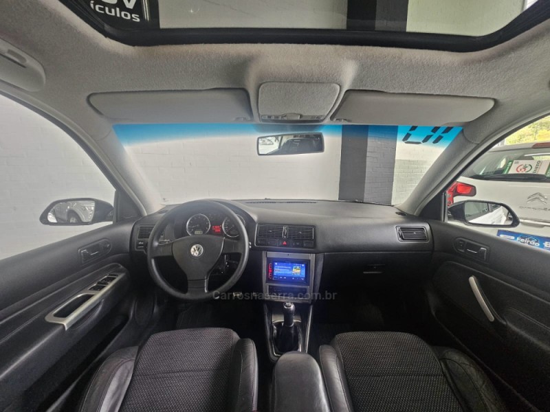 GOLF 1.6 MI SPORTLINE 8V FLEX 4P MANUAL - 2010 - CAXIAS DO SUL