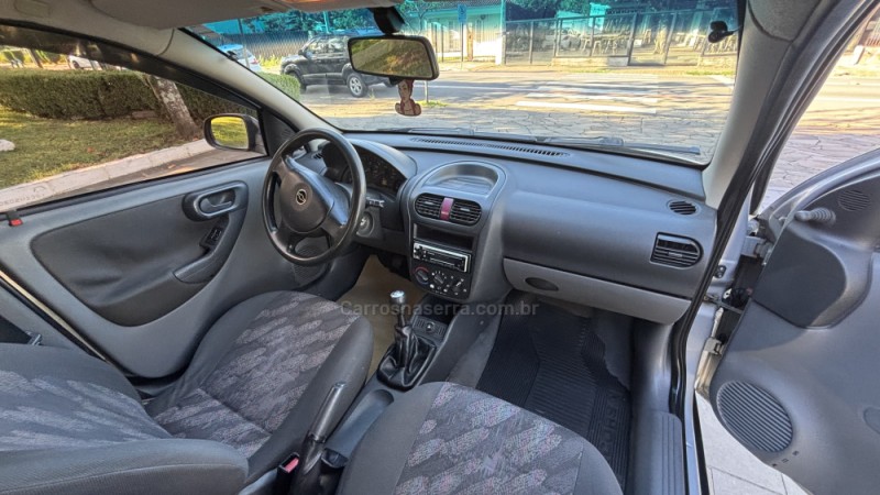 CORSA 1.8 MPFI 8V GASOLINA 4P MANUAL - 2002 - BENTO GONçALVES