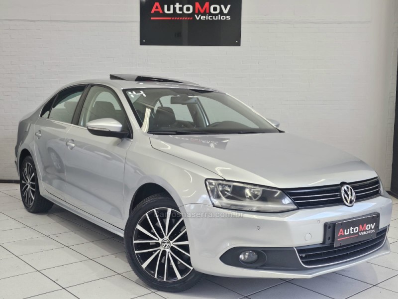 JETTA 2.0 TSI HIGHLINE 211CV GASOLINA 4P DSG - 2014 - CAXIAS DO SUL