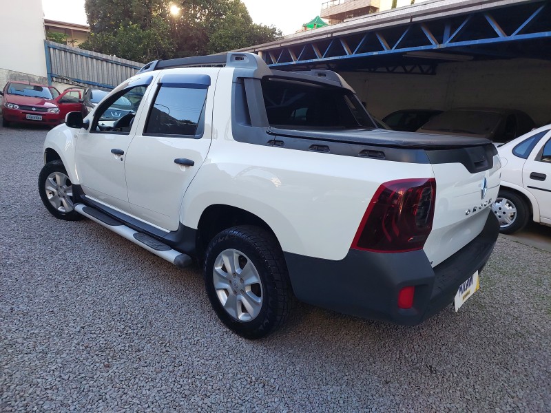 DUSTER OROCH 1.6 16V FLEX EXPRESSION 4P MANUAL - 2018 - BENTO GONçALVES