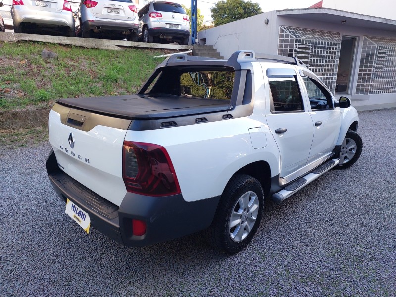 DUSTER OROCH 1.6 16V FLEX EXPRESSION 4P MANUAL - 2018 - BENTO GONçALVES