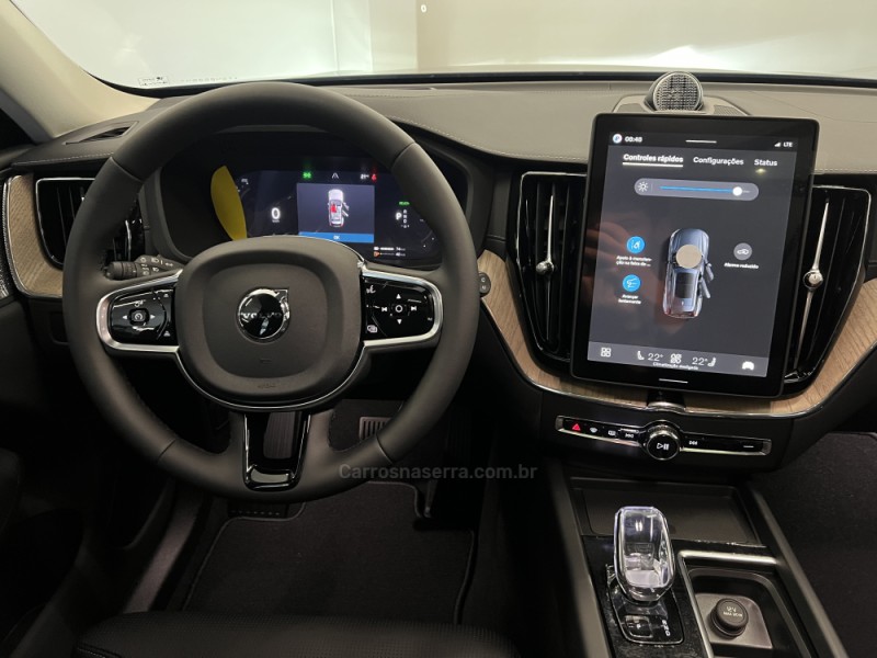 XC60 2.0 T8 ULTRA DARK AWD HÍBRIDO 4P AUTOMÁTICO - 2026 - FLORES DA CUNHA