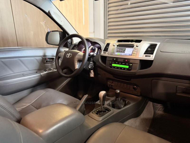 HILUX 3.0 SRV 4X4 CD 16V TURBO INTERCOOLER DIESEL 4P AUTOMÁTICO - 2012 - LAJEADO