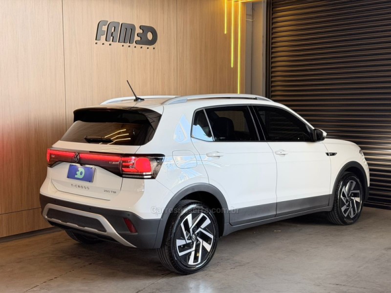 T-CROSS 1.4 HIGHLINE TSI 16V FLEX 4P AUTOMÁTICO - 2025 - LAJEADO
