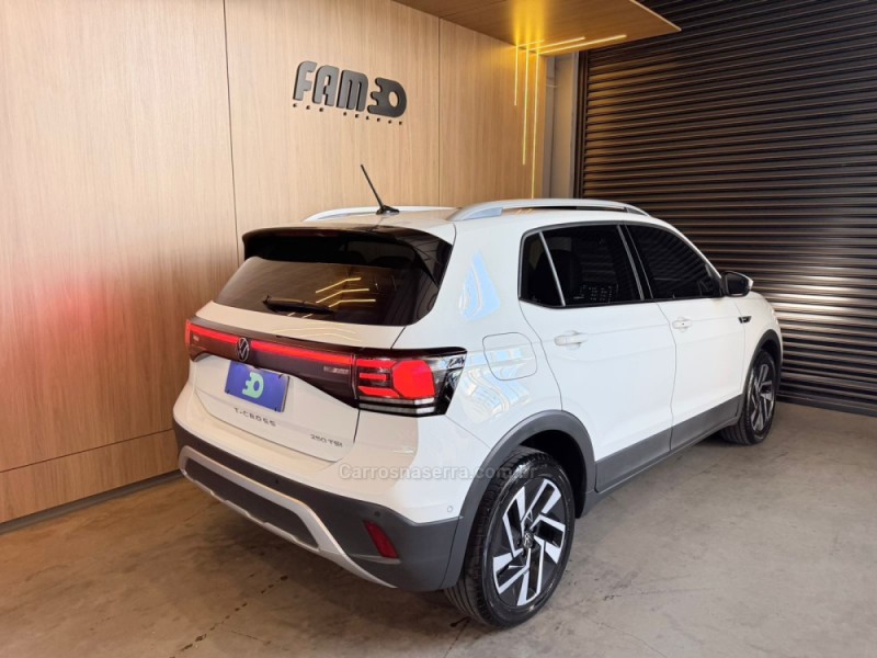 T-CROSS 1.4 HIGHLINE TSI 16V FLEX 4P AUTOMÁTICO - 2025 - LAJEADO