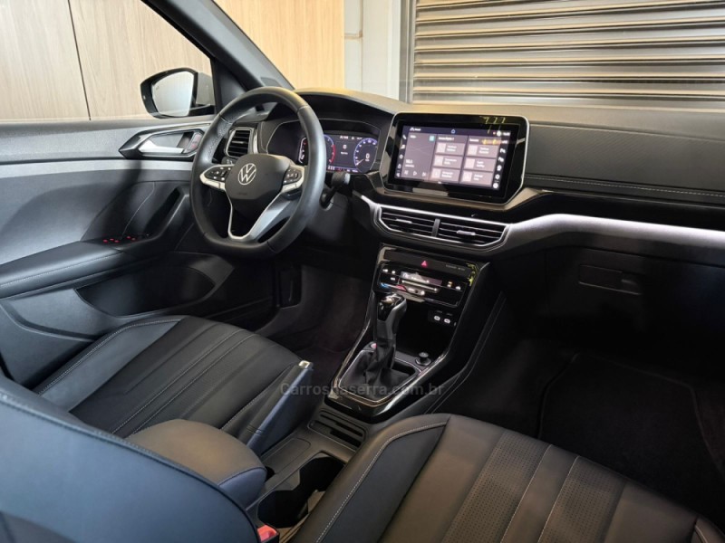 T-CROSS 1.4 HIGHLINE TSI 16V FLEX 4P AUTOMÁTICO - 2025 - LAJEADO