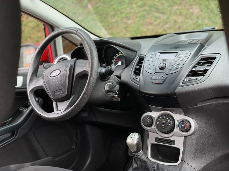 FIESTA 1.6 SE HATCH 16V FLEX 4P MANUAL - 2017 - FARROUPILHA