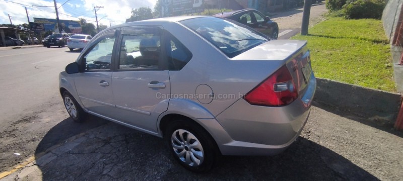 FIESTA 1.6 MPI CLASS SEDAN 8V FLEX 4P MANUAL - 2009 - FARROUPILHA