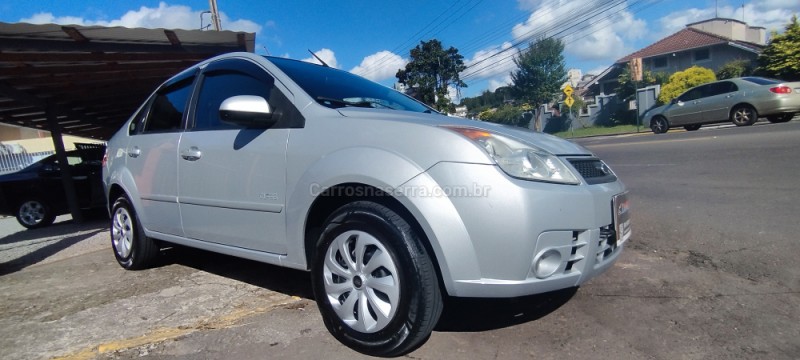 FIESTA 1.6 MPI CLASS SEDAN 8V FLEX 4P MANUAL - 2009 - FARROUPILHA
