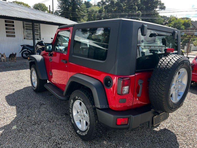 WRANGLER 3.8 UNLIMITED SPORT 4X4 CAPOTA DUPLA V6 GASOLINA 2P AUTOMÁTICO - 2010 - CANELA
