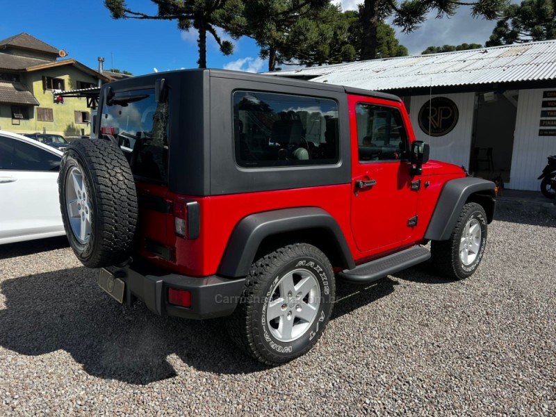 WRANGLER 3.8 UNLIMITED SPORT 4X4 CAPOTA DUPLA V6 GASOLINA 2P AUTOMÁTICO - 2010 - CANELA