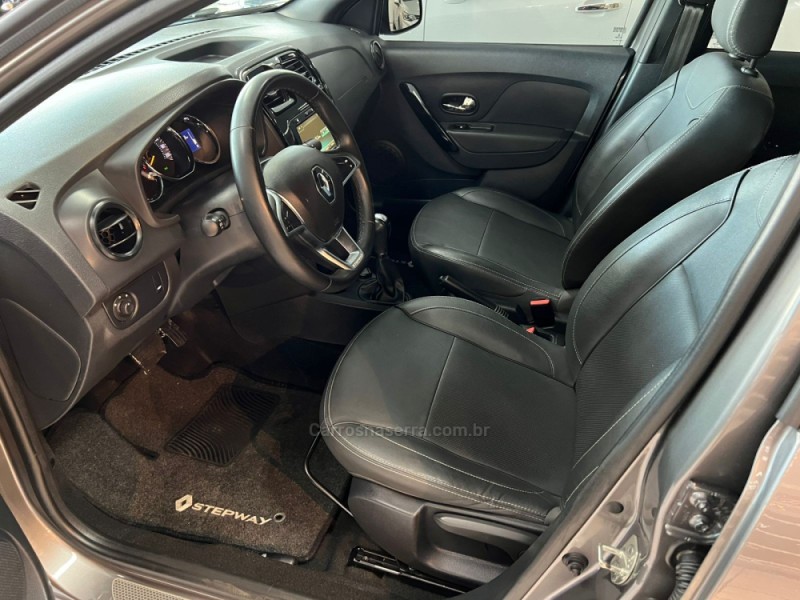 SANDERO 1.6 STEPWAY ICONIC X-TRONIC 16V FLEX 4P AUTOMÁTICO - 2023 - CAXIAS DO SUL