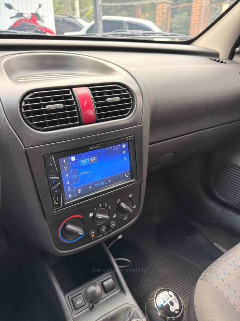 CORSA 1.4 MPFI MAXX 8V FLEX 4P MANUAL - 2012 - CANELA