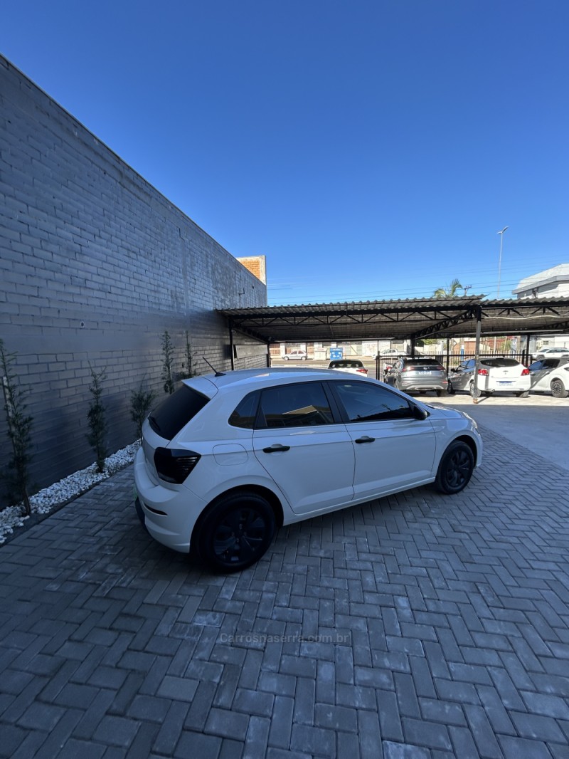 POLO 1.0 MPI TRACK 4P MANUAL - 2025 - CARAZINHO